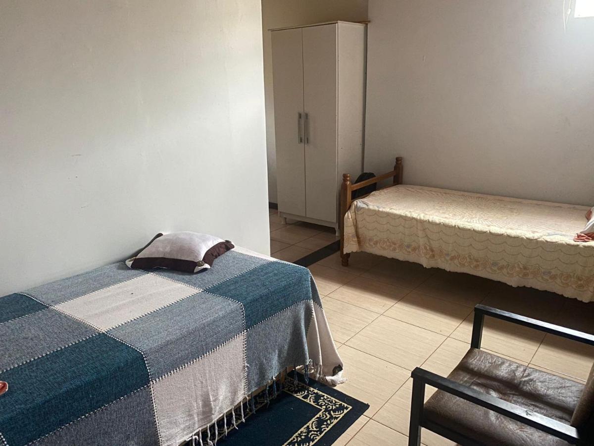 Quarto Em Foz do Iguaçu Esterno foto